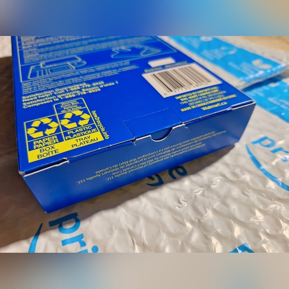 Onn. iPhone Wallet Case - iPhone SE 2020 & 2022/ iPhone 6 / 6S / 7 / 8  (NEW) - Picture 4 of 4